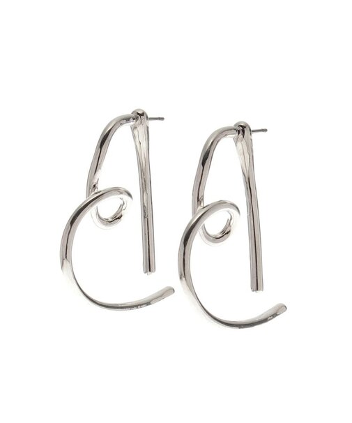 ハートモチーフピアス