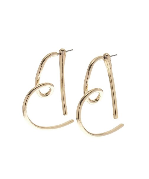 ハートモチーフピアス