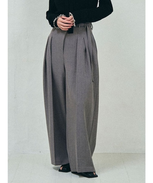 アシメデザインベルトタックパンツ