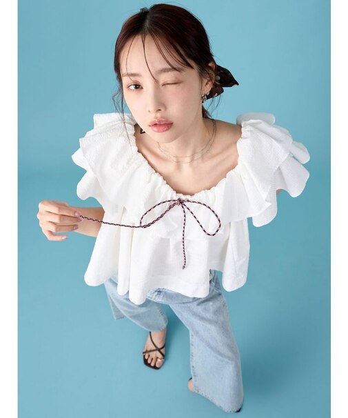 【FILA別注】フリルオフショルブラウス