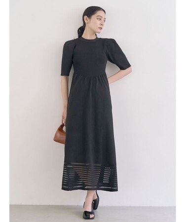 バックオープンフォルムニットワンピース