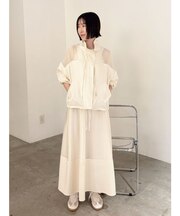 コントラストサーキュラースカート