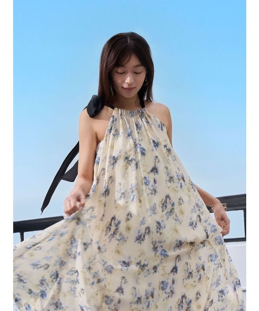フローラルアメスリワンピース