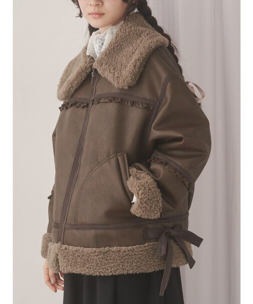 クリームボアムートンブルゾン