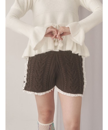 frill knit shortpants