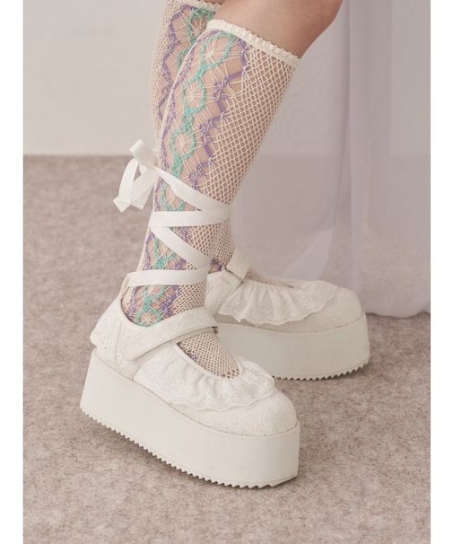 フリルレースアップ厚底スニーカー