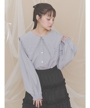 フラワーアイレットブラウス