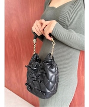 リボンデザインハンドバッグ