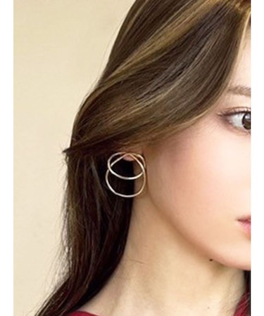 ダブルツイストピアス