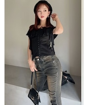 コルセットラッフルブラウス