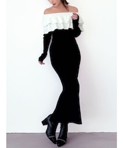 フリルタイトニットワンピース