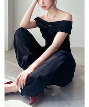 ツイストオフショルニットトップス