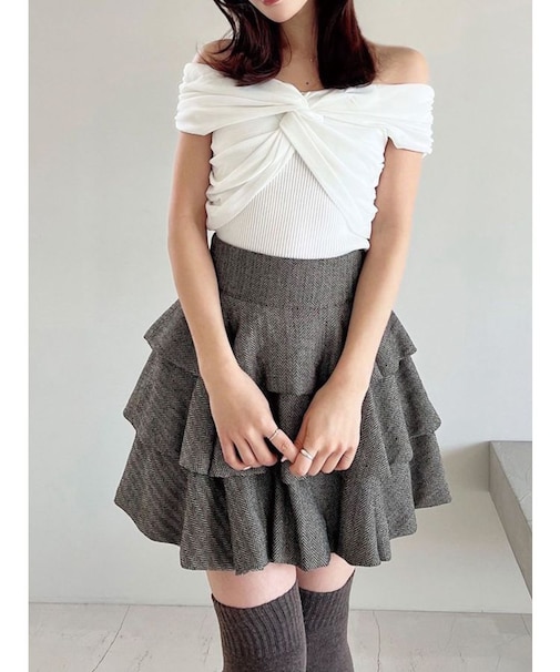 ツイストオフショルニットトップス