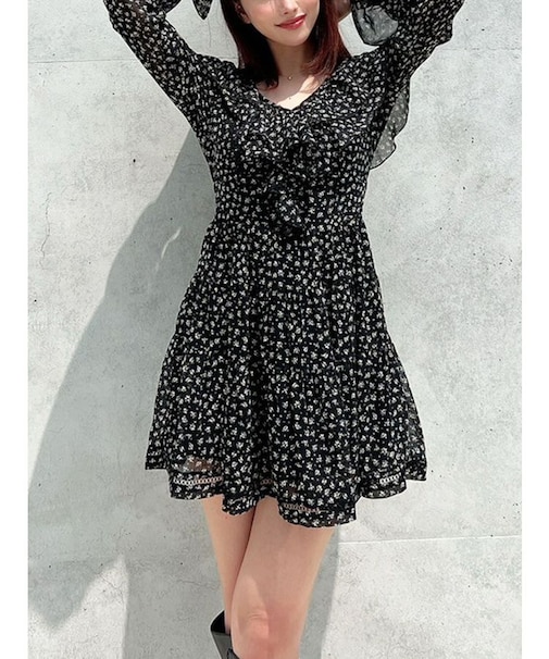 ラッフルミニティアードワンピース