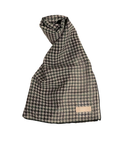 ハウンドトゥースシアースカーフ