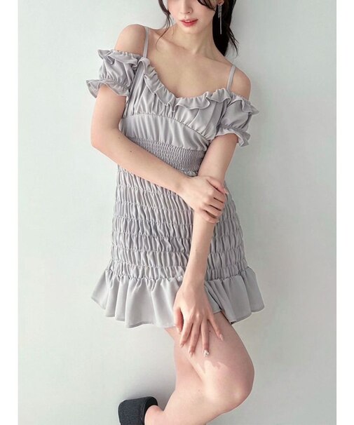 シャーリングミニワンピース