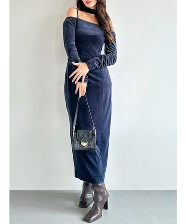 チョーカーベロアナローワンピース