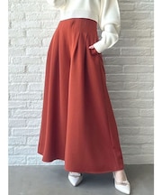 タックデザインフレアパンツ