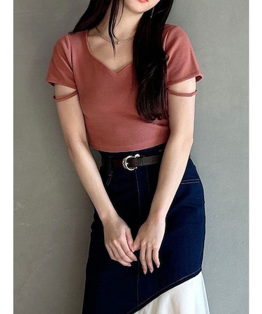 スリーブデザイントップス