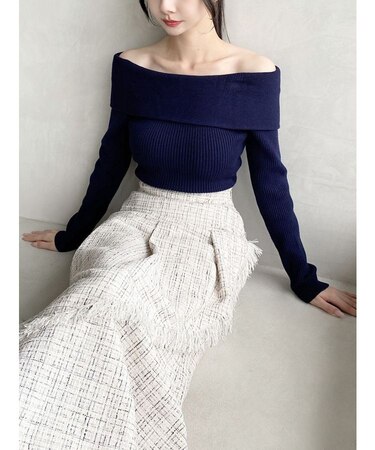 リブニットオフショルトップス