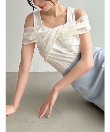 カットレイヤードトップス