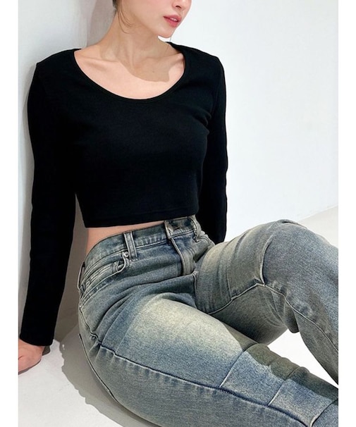 UネックロングTシャツ