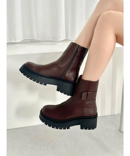 バックベルトショートブーツ