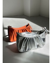 ギャザーデザインハンドバッグ