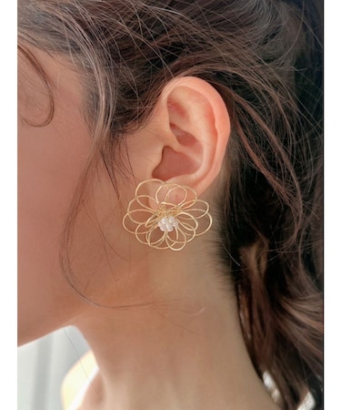 フラワーパールピアス