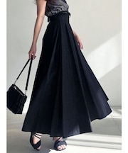 タフタボリュームスカート