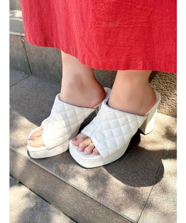 キルティング厚底サンダル