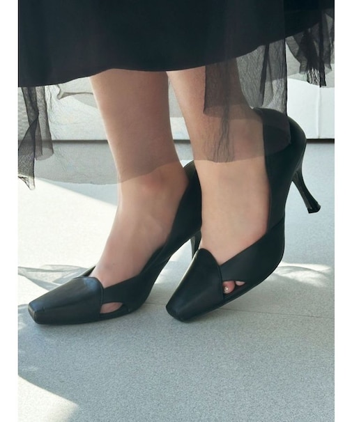 スリットトゥピンヒールパンプス