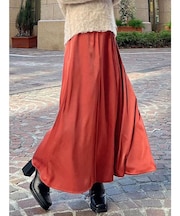 サテン切替フレアスカート