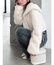 フラッフィービッグカラーブルゾン