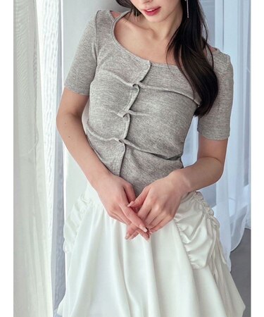 センタータックショートスリーブトップス