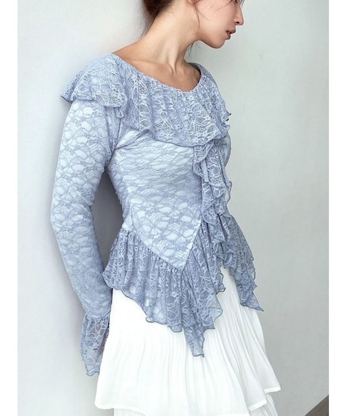 ラッフルレーストップス