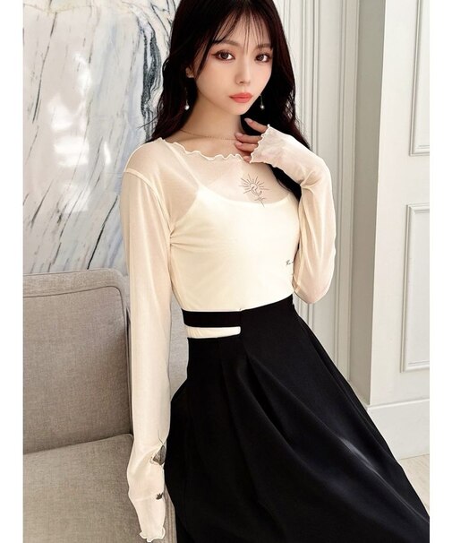 タトゥーシアートップス