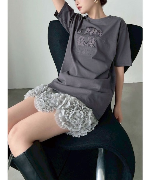 エンブロイダリーロゴTシャツ