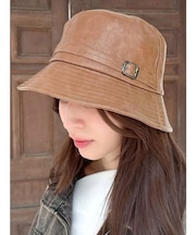 フェイクレザーバケットハット