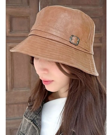 フェイクレザーバケットハット