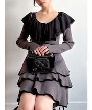 ラッフルデザインミニニットワンピース