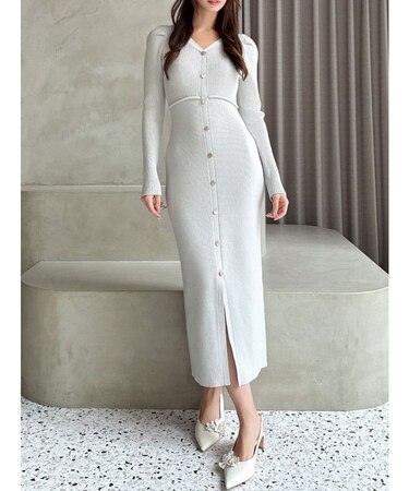 ゴールドボタンタイトニットワンピース