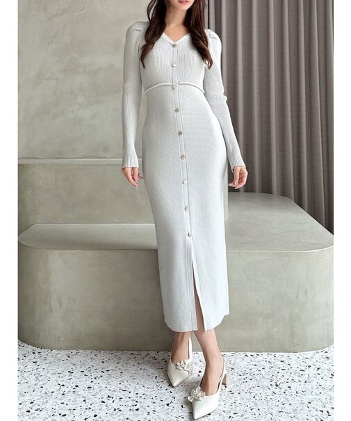 ゴールドボタンタイトニットワンピース