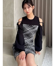 ストリングタイトミニニットワンピース