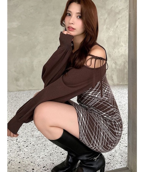 ストリングタイトミニニットワンピース