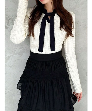 ナロータイケーブルニットトップス