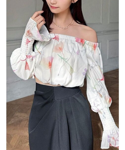 【memorif.】フラワークロップドオフショルブラウス