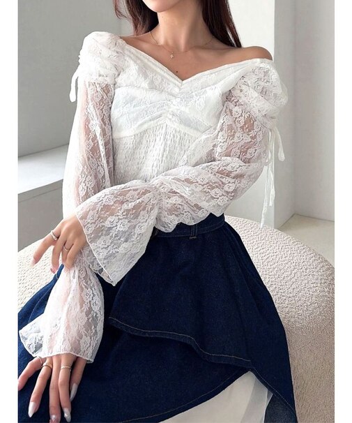 レイヤードオフショルブラウス