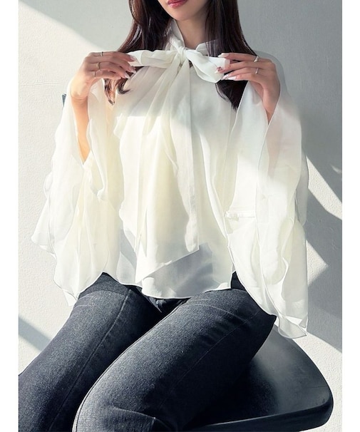 ワイドスリーブラッフルボリュームブラウス