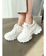 厚底スニーカー